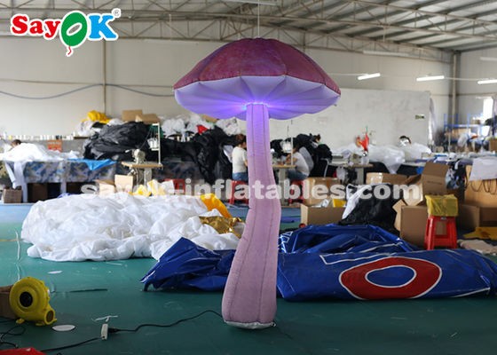 Nylon doek 2m Hangend Blow Up Mushroom Met LED-licht Voor evenement / bruiloft